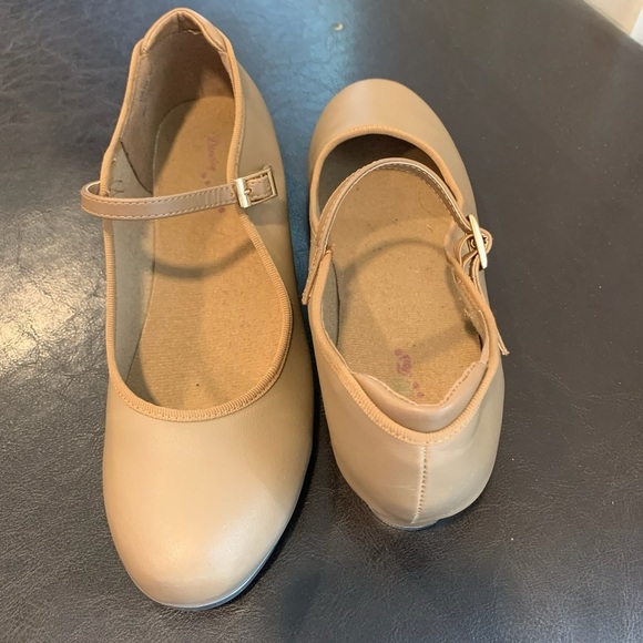Star Tone Mary Jane Style Tap/Dance Shoes w/Buckled Strap across Instep; Size 8M - Picture 3 of 15